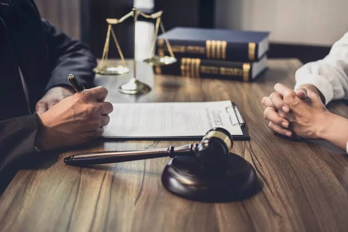 Combien prend un notaire pour une vente de maison ?,clavis